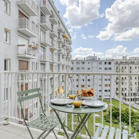 Apartmán Light & Warm Flat With Balcony - Heart Of 15