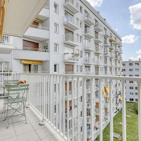 Apartmán Light & Warm Flat With Balcony - Heart Of 15