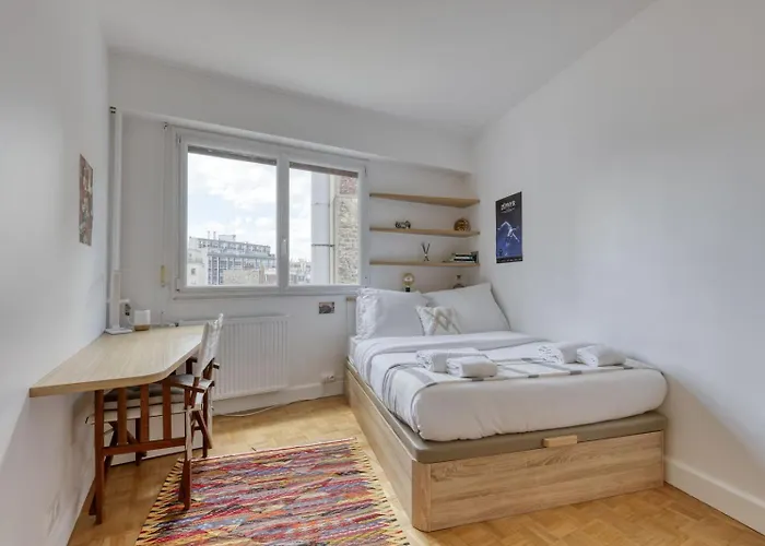 Lägenhet Light & Warm Flat With Balcony - Heart Of 15 Paris