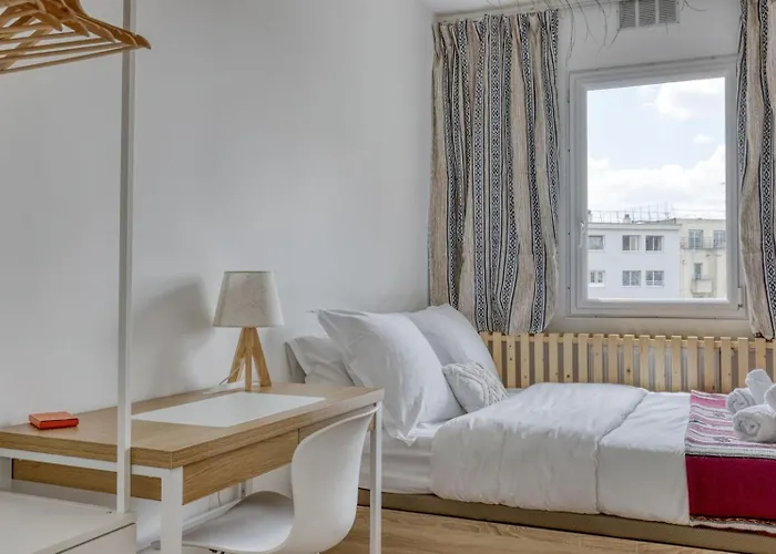 Light & Warm Flat With Balcony - Heart Of 15 Lägenhet Paris